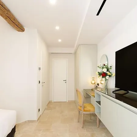 Maison Regina - Absoluty - Lux House 2bdr 2bth Magic 1st Row Sea View Terrace Antibes