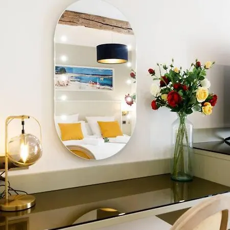 Apartamento Maison Regina - Absoluty - Lux House 2bdr 2bth Magic 1st Row Sea View Terrace