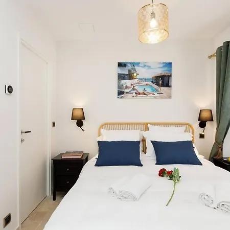 Maison Regina - Absoluty - Lux House 2bdr 2bth Magic 1st Row Sea View Terrace Apartmán Antibes